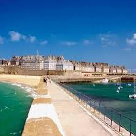 Les Du Golf Holiday home